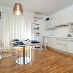 La Dolce Vita In Center
